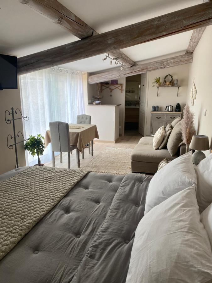 La Petite Campagne Bed & Breakfast Mane  Екстериор снимка