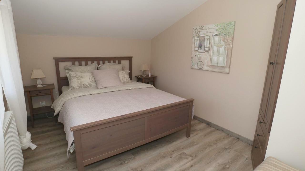 La Petite Campagne Bed & Breakfast Mane  Екстериор снимка